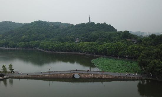 航拍杭州西湖 迤逦景色惹人醉(组图)
