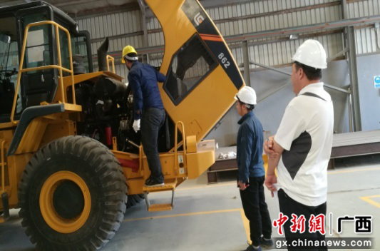 实操考核。邓益民 摄 实操考核。邓益民 摄