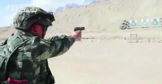 武警新疆總隊某特戰支隊高原地區開展實戰軍事訓練