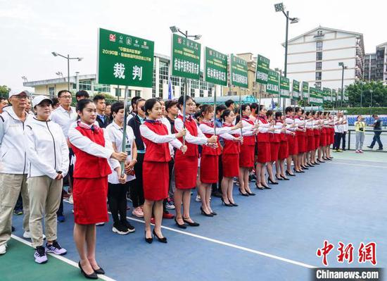 图为中国?桂林首届网球团体公开赛开幕式现场。　唐梦宪　摄