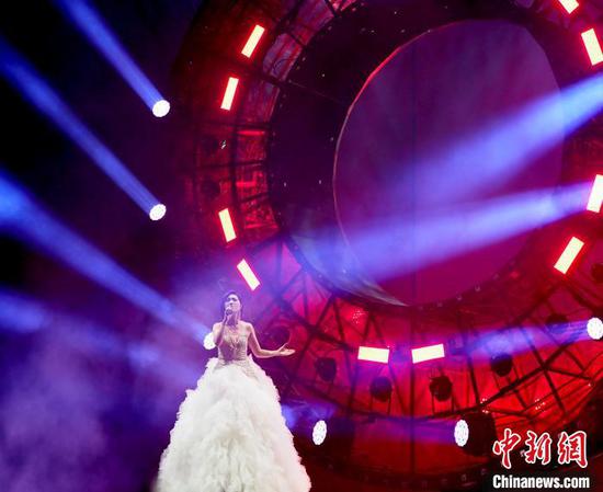 图为演唱会现场。 钟欣 摄 图为演唱会现场。 钟欣 摄