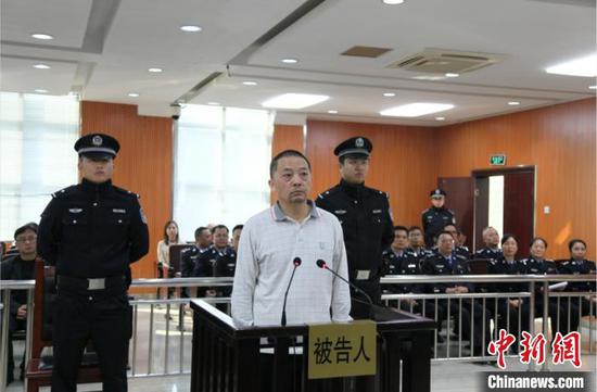 图为被告人赵品初。 吴漩漩 摄 图为被告人赵品初。 吴漩漩 摄