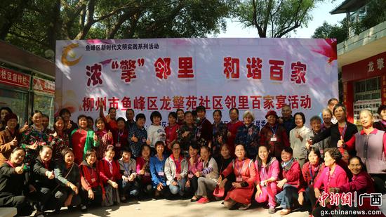 参与人员合影。 参与人员合影。