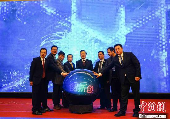 图为中国-东盟MBA创新创业合作委员会成立仪式。 唐梦宪 摄 图为中国-东盟MBA创新创业合作委员会成立仪式。 唐梦宪 摄
