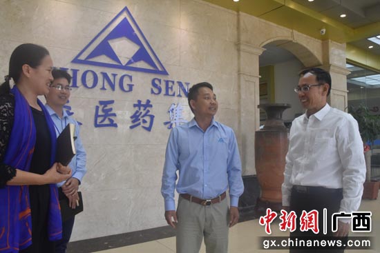 钦州市人民政府副秘书长、市行政审批局局长陈仅在广西众森医药集团有限公司调研 钦州市人民政府副秘书长、市行政审批局局长陈仅在广西众森医药集团有限公司调研