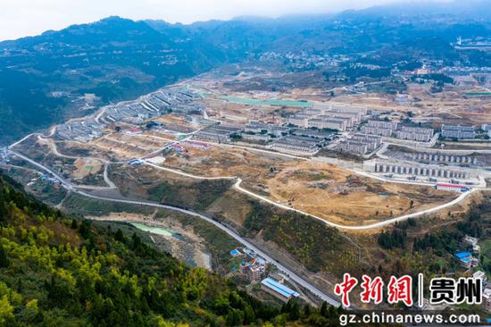 图为习水经开区。王庆摄 图为习水经开区。王庆摄