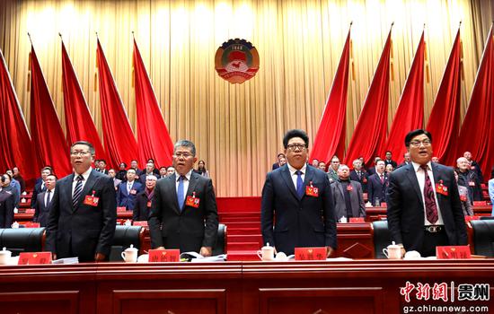 州四家班子领导出席开幕会。李庆红 摄 州四家班子领导出席开幕会。李庆红 摄