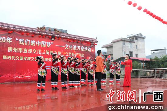 图为活动现场。韦学剑 摄