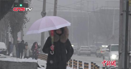 新疆将迎4股冷空气和持续降雪 局地新增积雪可达20厘米