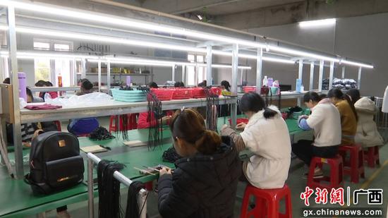 苗家小鎮手工車間。 苗家小鎮手工車間。