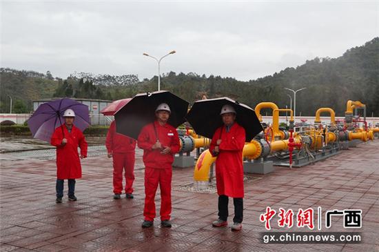 公司领导在南宁作业区调研指导疫情防控工作。