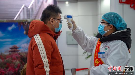 医务人员对乘客进行提问监测 医务人员对乘客进行提问监测
