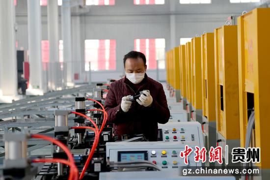 贵州永红换热冷却技术有限公司二期产能扩建工程项目建成投产。陈胜刚 摄 贵州永红换热冷却技术有限公司二期产能扩建工程项目建成投产。陈胜刚 摄