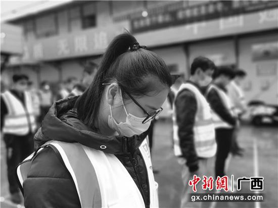 追憶烈士,懷念故人。 追憶烈士,懷念故人。