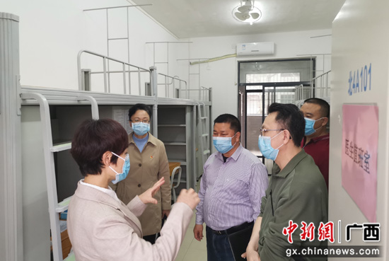 首页 >科教文体   在当天下午的活动中,南溪山医院一行在桂林旅游学院