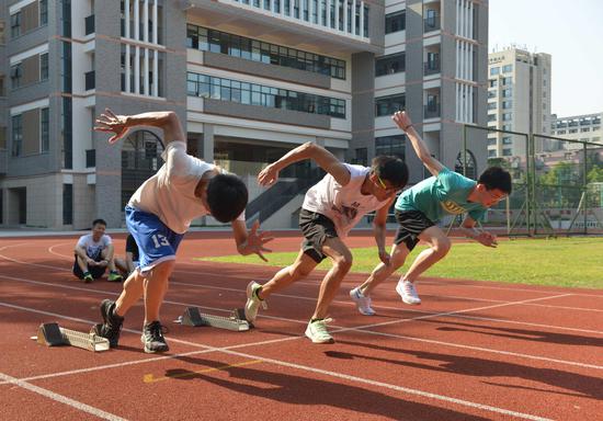 浙江省体育术科测试延迟 高三体育生积极备考