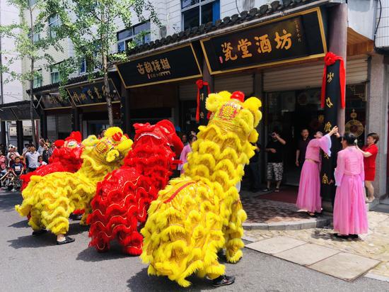 淳安梓桐举办楹联展示活动 创省,市诗词(楹联)之乡