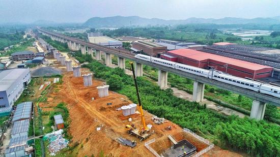 湖杭铁路:争分夺秒 跑出项目建设"加速度"