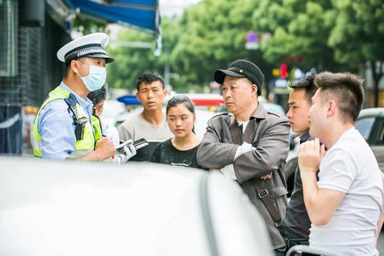 罗大富 摄 罗大富 摄