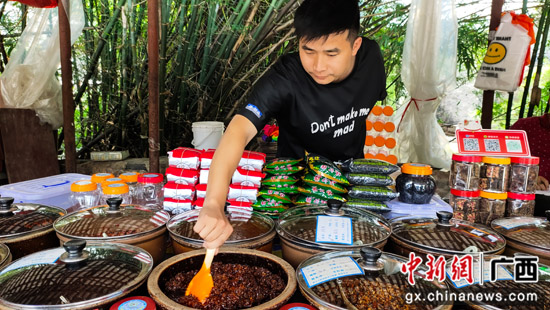 昭平产业扶贫:旅游度使北莱笑 黄姚百里沐春风