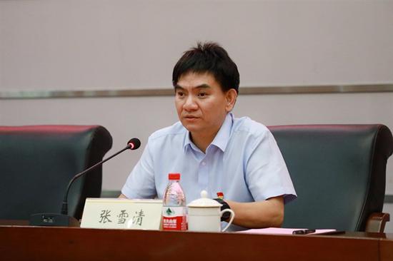 浙江建工集团温州分公司党总支书记、总经理张雪清致辞。校方 供图