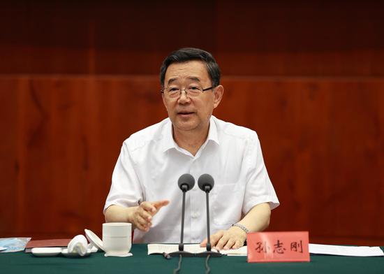 省委书记、省人大常委会主任孙志刚出席会议并讲话。杜朋城 摄