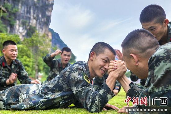 减压聚力 心理服务助力官兵解锁“心”密码