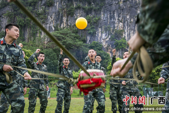 减压聚力 心理服务助力官兵解锁“心”密码