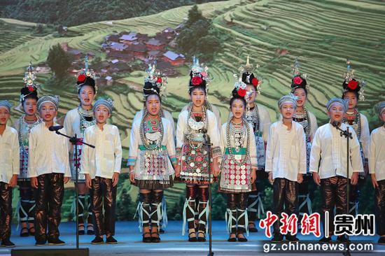开场表演 瞿宏伦 摄
