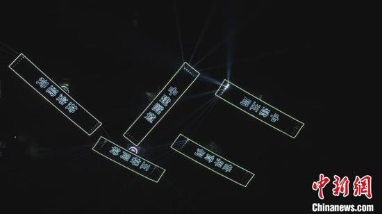 图为五桥同转中。中建隧道供图