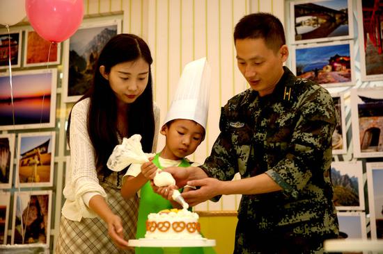 小孩子做蛋糕玩具 imya-fzzpnua3710417.jpg
