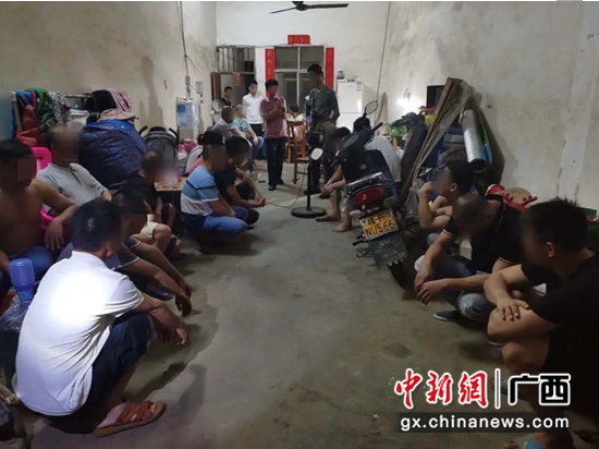 宁明县公安局捣毁一野外赌场