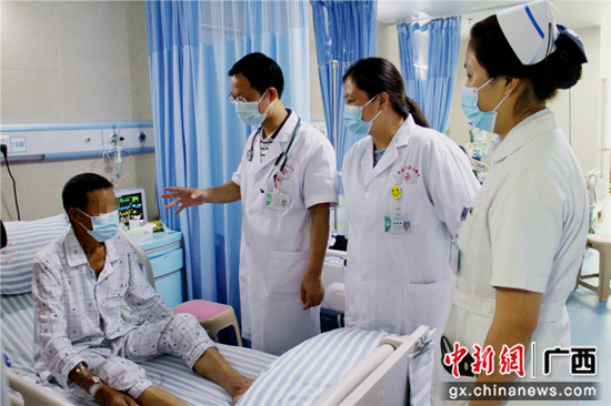 南溪山医院成功救治一名瓣膜性心脏病患者