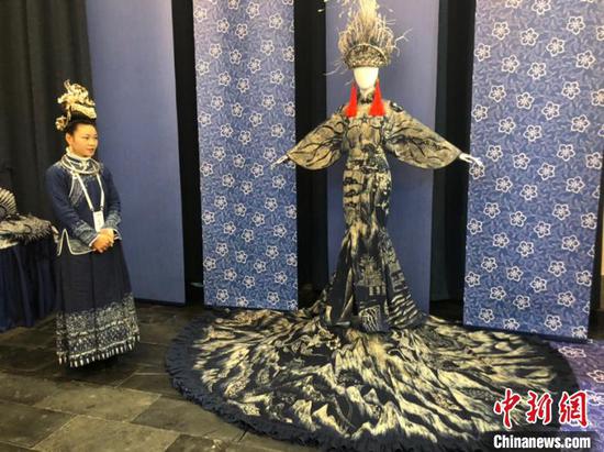 图为非遗展示。 张伟 摄 图为非遗展示。 张伟 摄