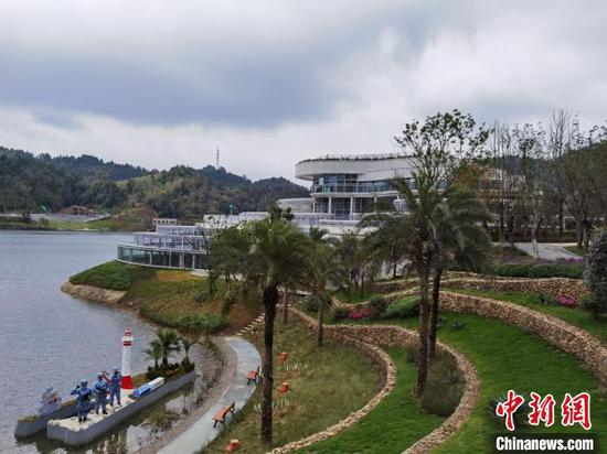 图为绿博园的景观。 周燕玲 摄 图为绿博园的景观。 周燕玲 摄