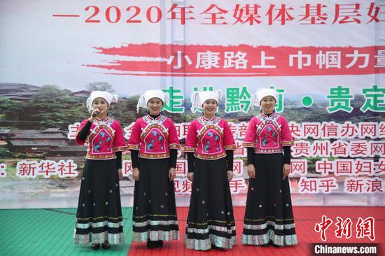 图为启动仪式现场节目表演。 瞿宏伦 摄 图为启动仪式现场节目表演。 瞿宏伦 摄