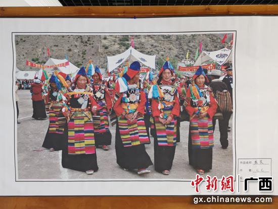 西藏人文风情、自然风光、民风民俗摄影图片展示。