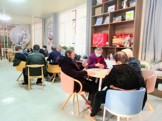 新疆阿克苏：“绣花功夫”让老旧小区“逆生长”（图）