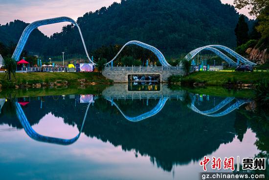 黔南绿博园内景色。赵匀川 摄