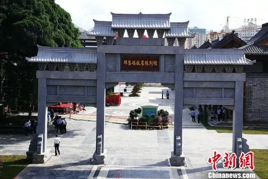 鄧恩銘故居陳列館。唐福敬 攝