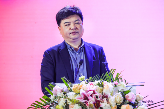 贵州省优质烟酒产业工作专班班长、贵州省工业和信息化厅副厅长敖鸿 贵州省优质烟酒产业工作专班班长、贵州省工业和信息化厅副厅长敖鸿