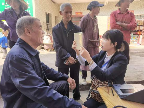上门为客户更换一卡通 上门为客户更换一卡通