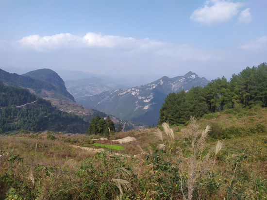 永胜村地处偏僻山区 永胜村地处偏僻山区