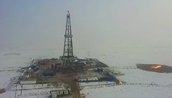 新疆油田在準噶爾盆地南緣中段天然氣勘探首獲重大突破