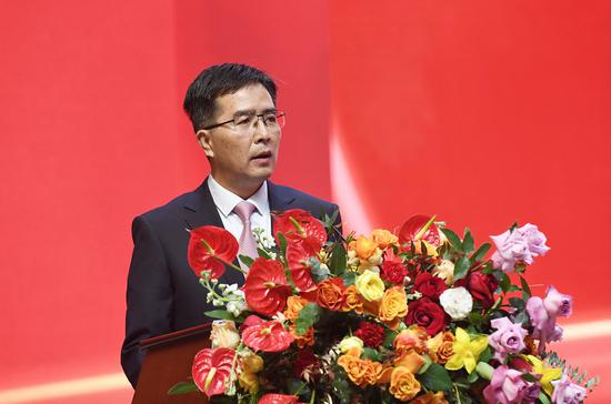 茅台集团党委委员、副总经理高山主持会议 茅台集团党委委员、副总经理高山主持会议