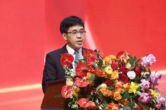 茅台集团党委副书记、总经理、茅台酒股份公司代总经理李静仁致辞 茅台集团党委副书记、总经理、茅台酒股份公司代总经理李静仁致辞