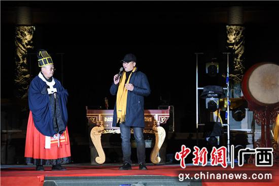 广西电影人在南宁孔庙回顾2020年“疫情”下的电影创作。宋延康 摄