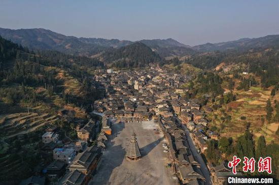 图为1月14日拍摄的贵州省从江县高增乡小黄侗寨。　吴德军 摄