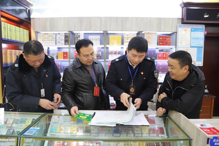 专项检查现场。萧山区烟草专卖局 供图