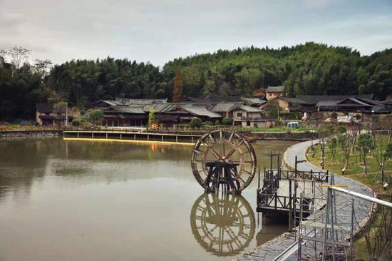 浙江泰顺塔头底村，生态与旅游助力乡村振兴。范宇斌 摄